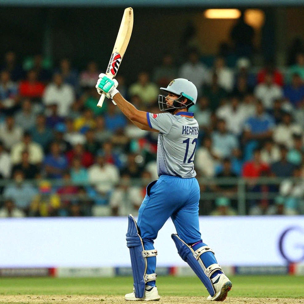 When the Paddle Went Up in a Rajshahi Tea Stall: The New Grammar of Money in Asian Cricket